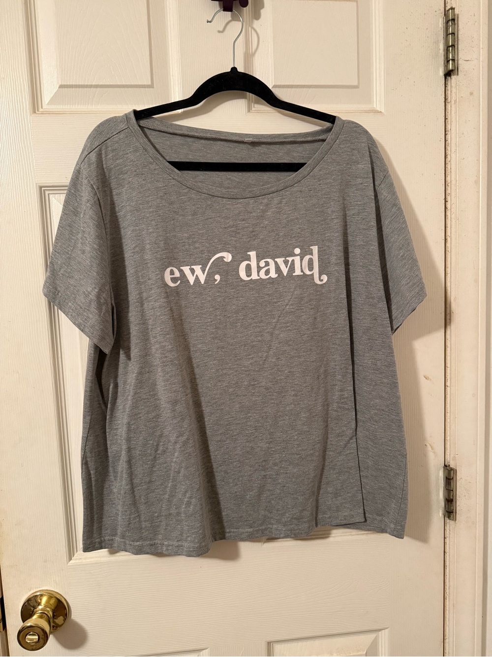 ew, david Gray Short Sleeve Tee - Casual Women's Top